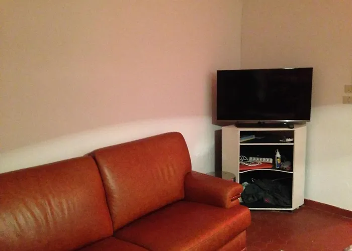 T3 Climatise Avec 6 Couchages, Terrasse Et Parking A 300m Des Commerces - Fr-1-81-490 Apartament