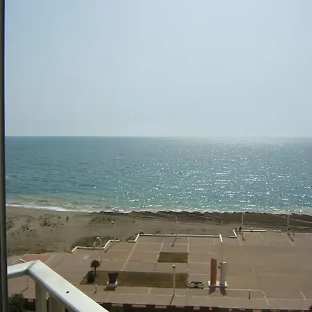 T3 Climatise Avec 6 Couchages, Terrasse Et Parking A 300m Des Commerces - Fr-1-81-490 Apartamento